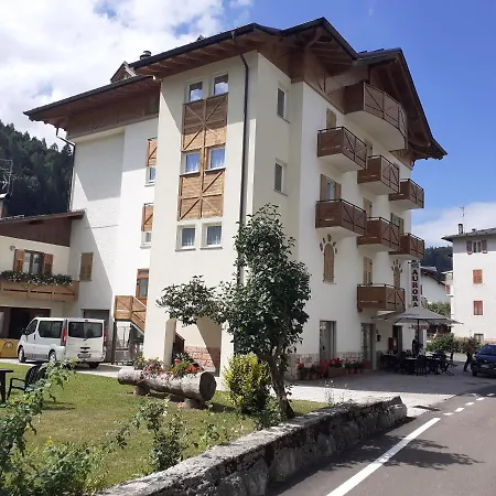 Aurora Hotel 3*